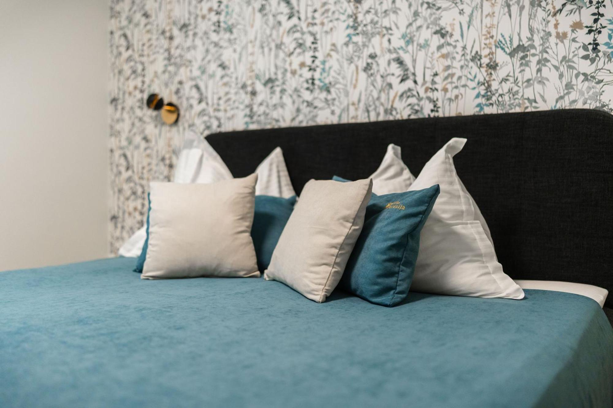 Bed&Breakfast Villa Terezija Baška Buitenkant foto